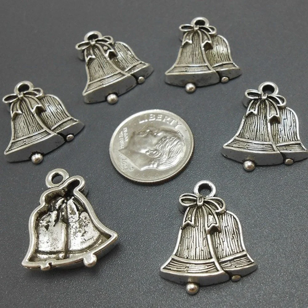 8pcs Christmas Bells Charms‎ silver tone jewelry making supplies